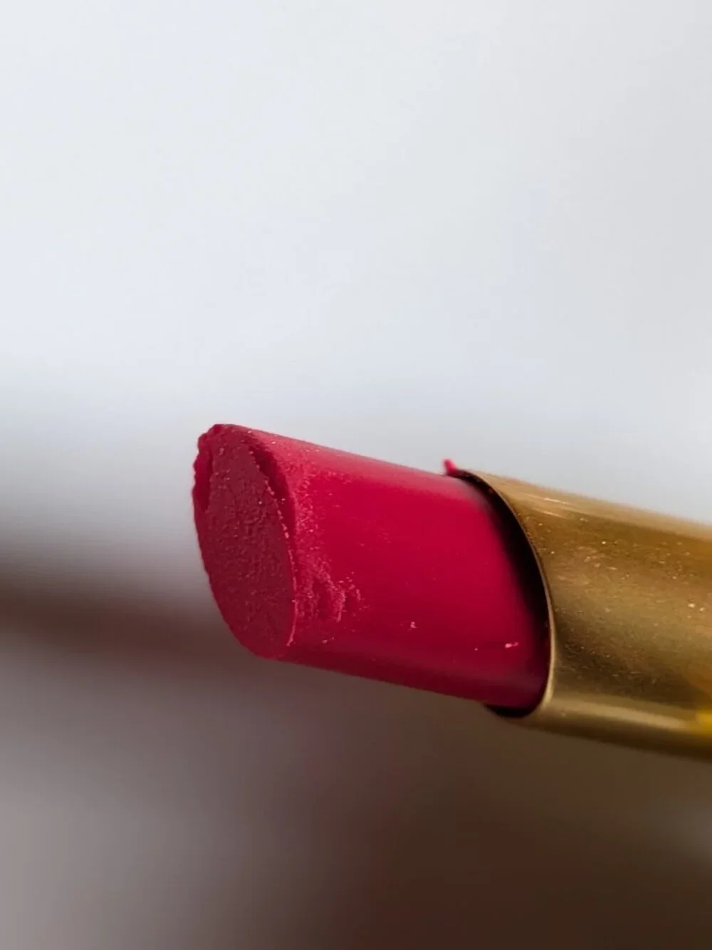 Sheer Matte Lipstick Bisou Balm | Amour Fou - soft crimson red